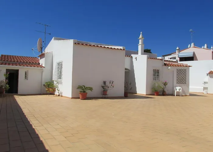 Villa Quica, Heated Pool